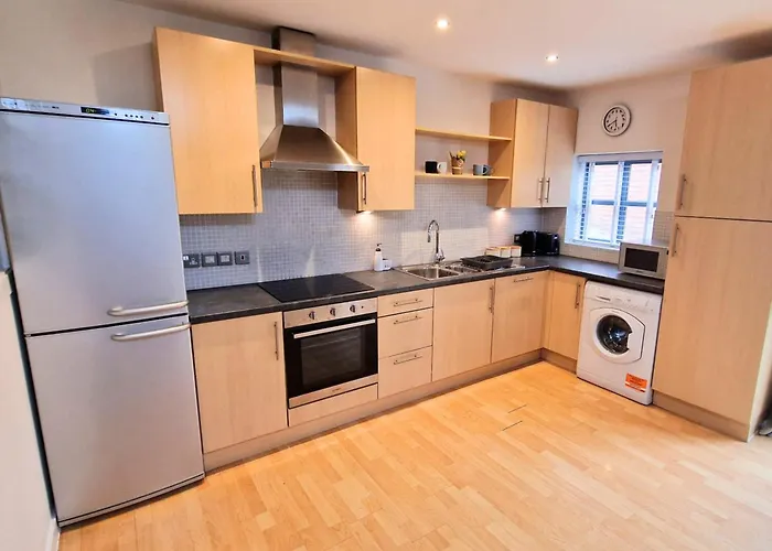 Luxury City Centre Apartment- Free Parking