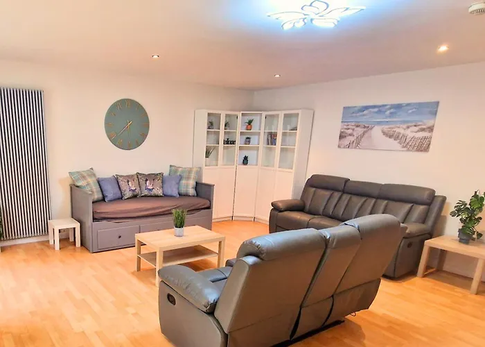 Luxury City Centre Apartment- Free Parking